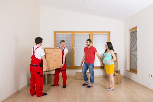 London van transport for furniture and boxes
